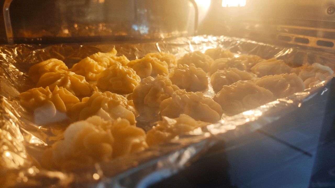 酥到掉渣~蛋黄酥酥曲奇