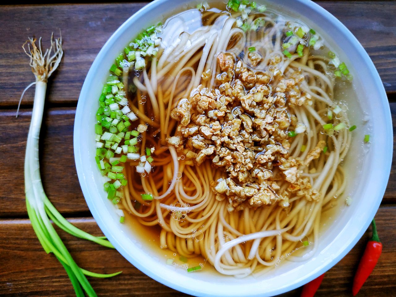素帽阳春面