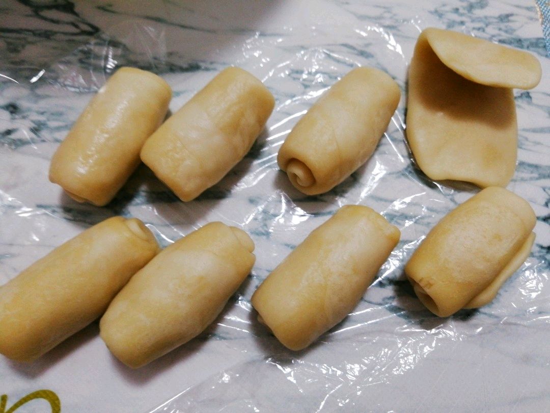酥松美味の奶黄馅老婆饼