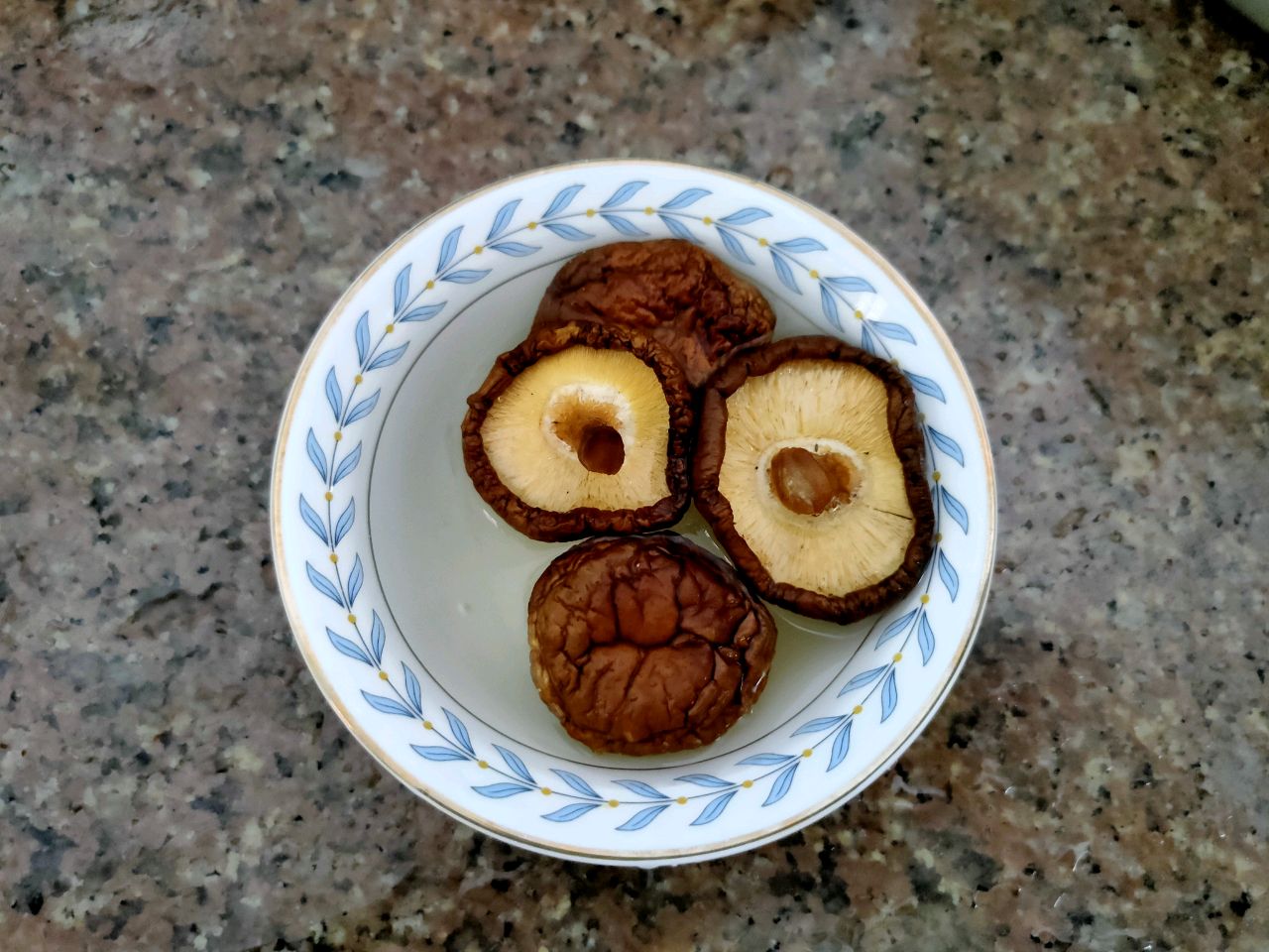 素馅韭菜饼