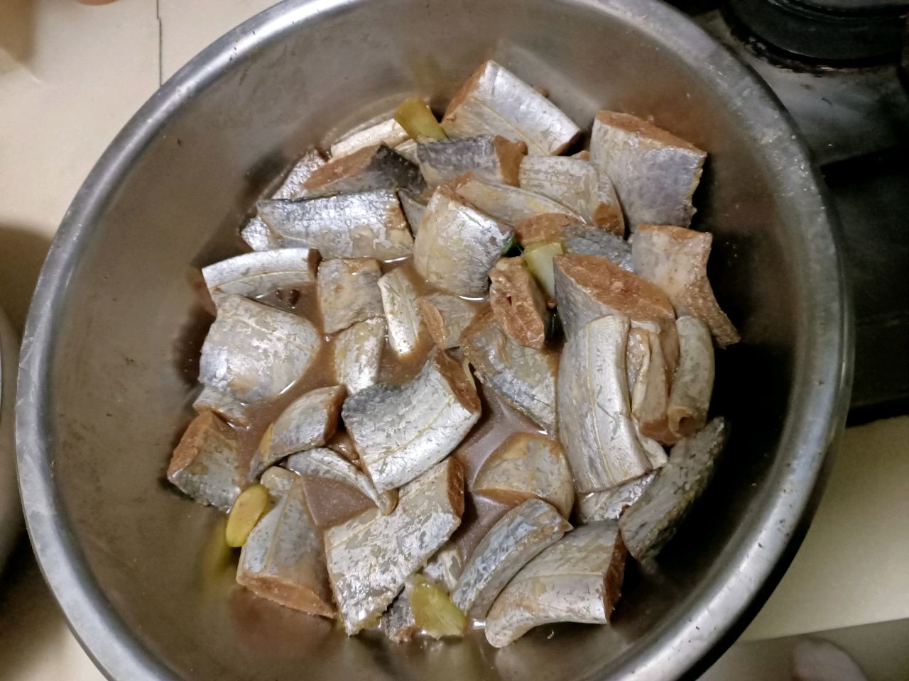 酥鱼罐头鱼