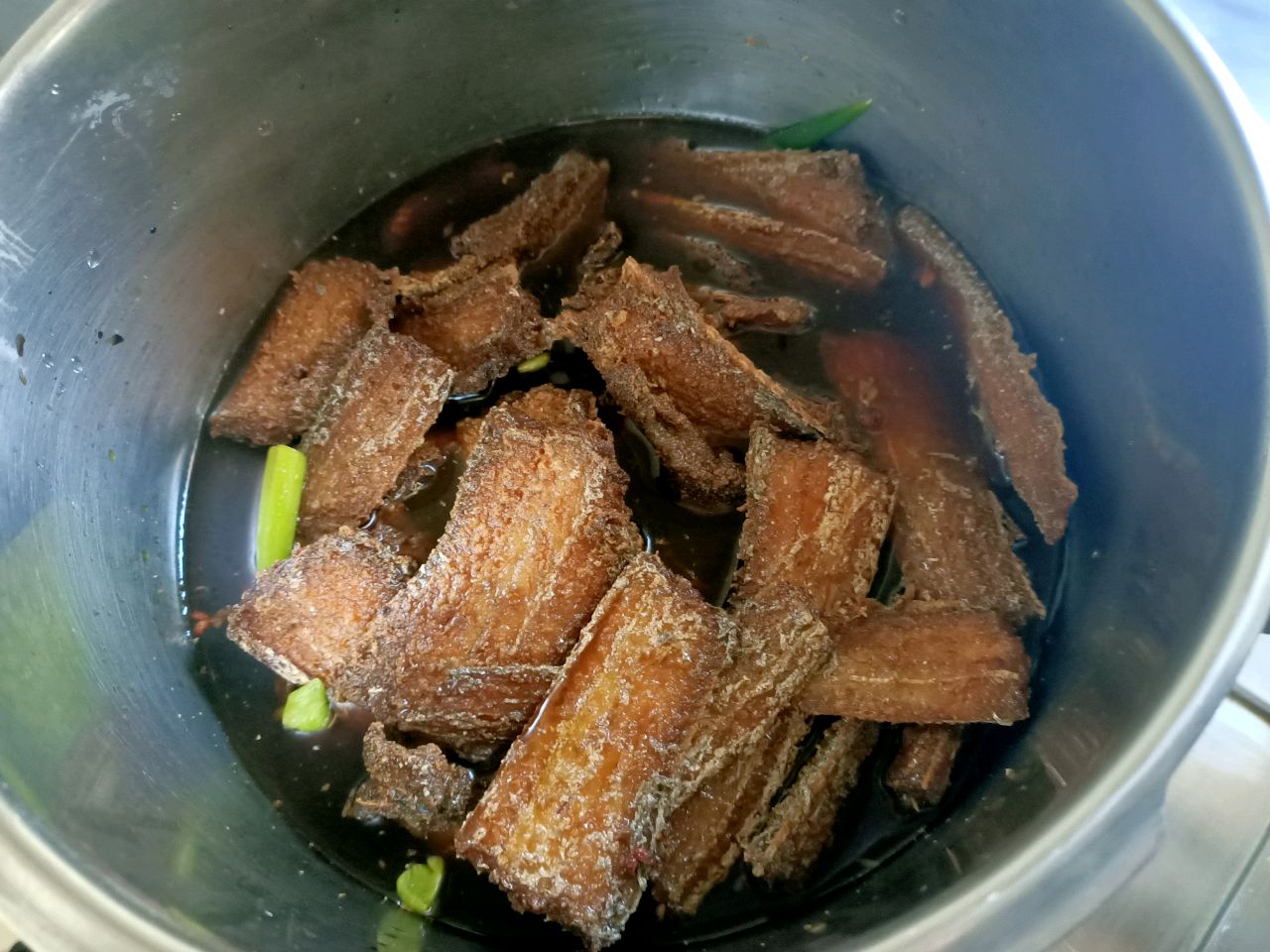 酥鱼罐头鱼