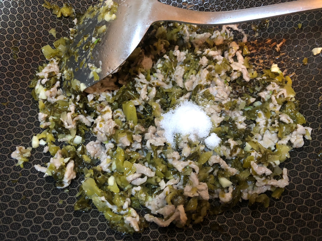 酸菜炒肉丝
