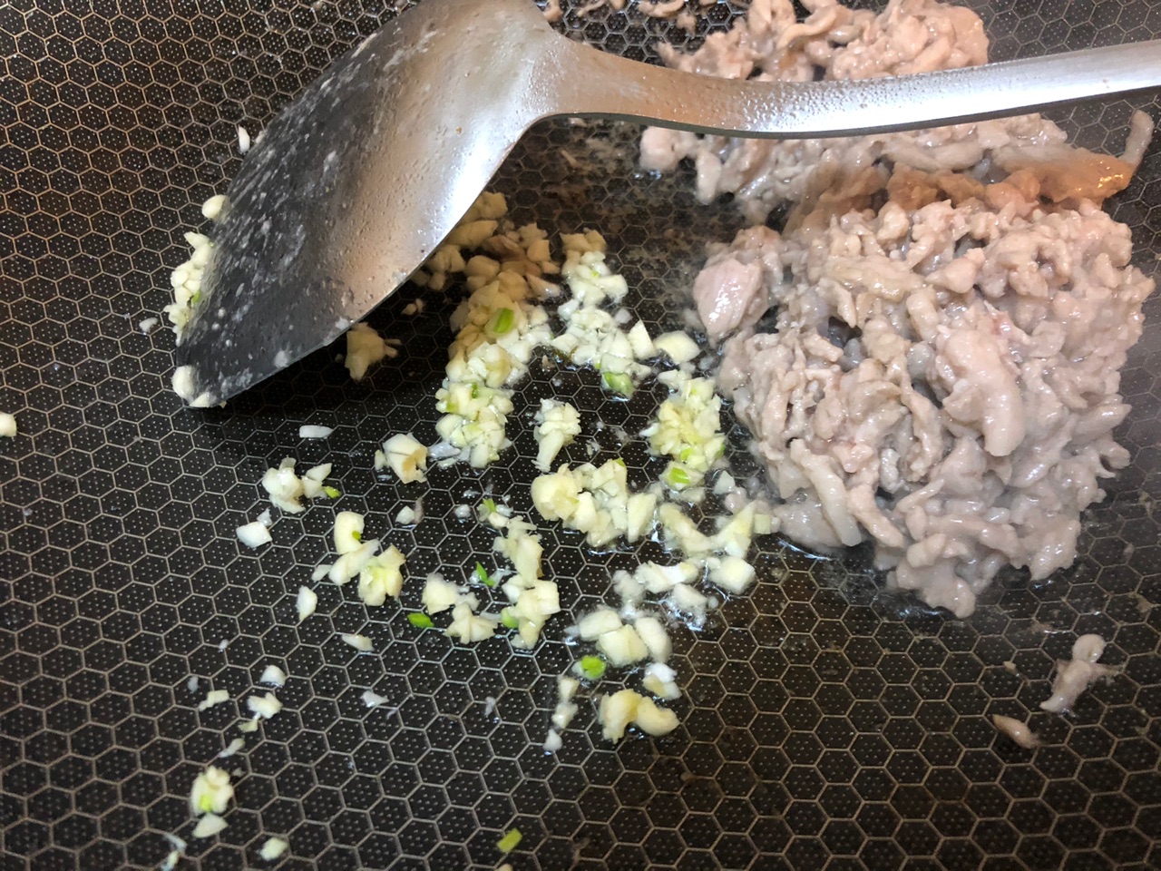 酸菜炒肉丝