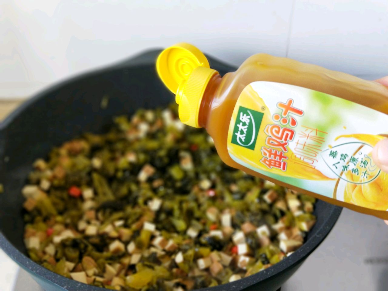 酸菜炒香干