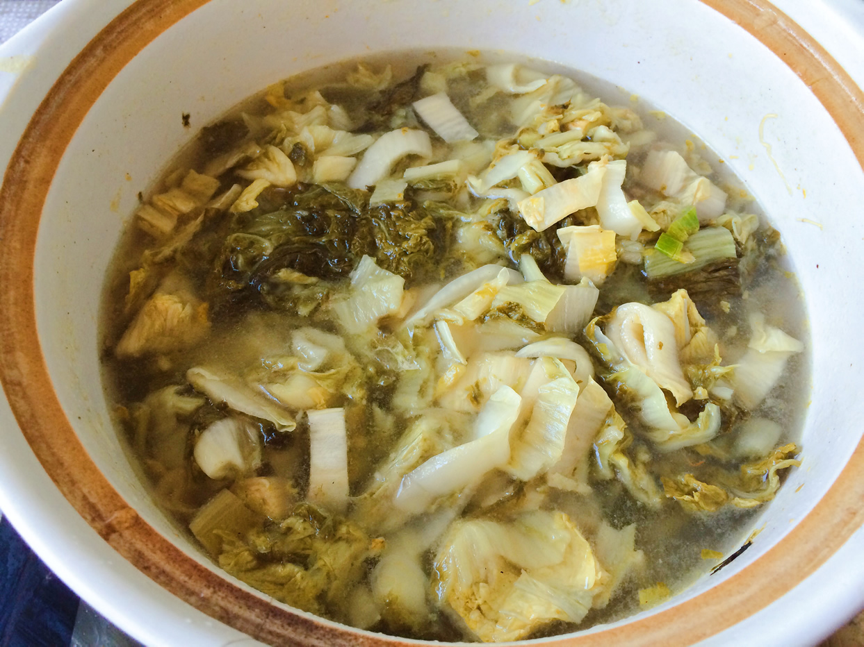 酸菜汆白肉