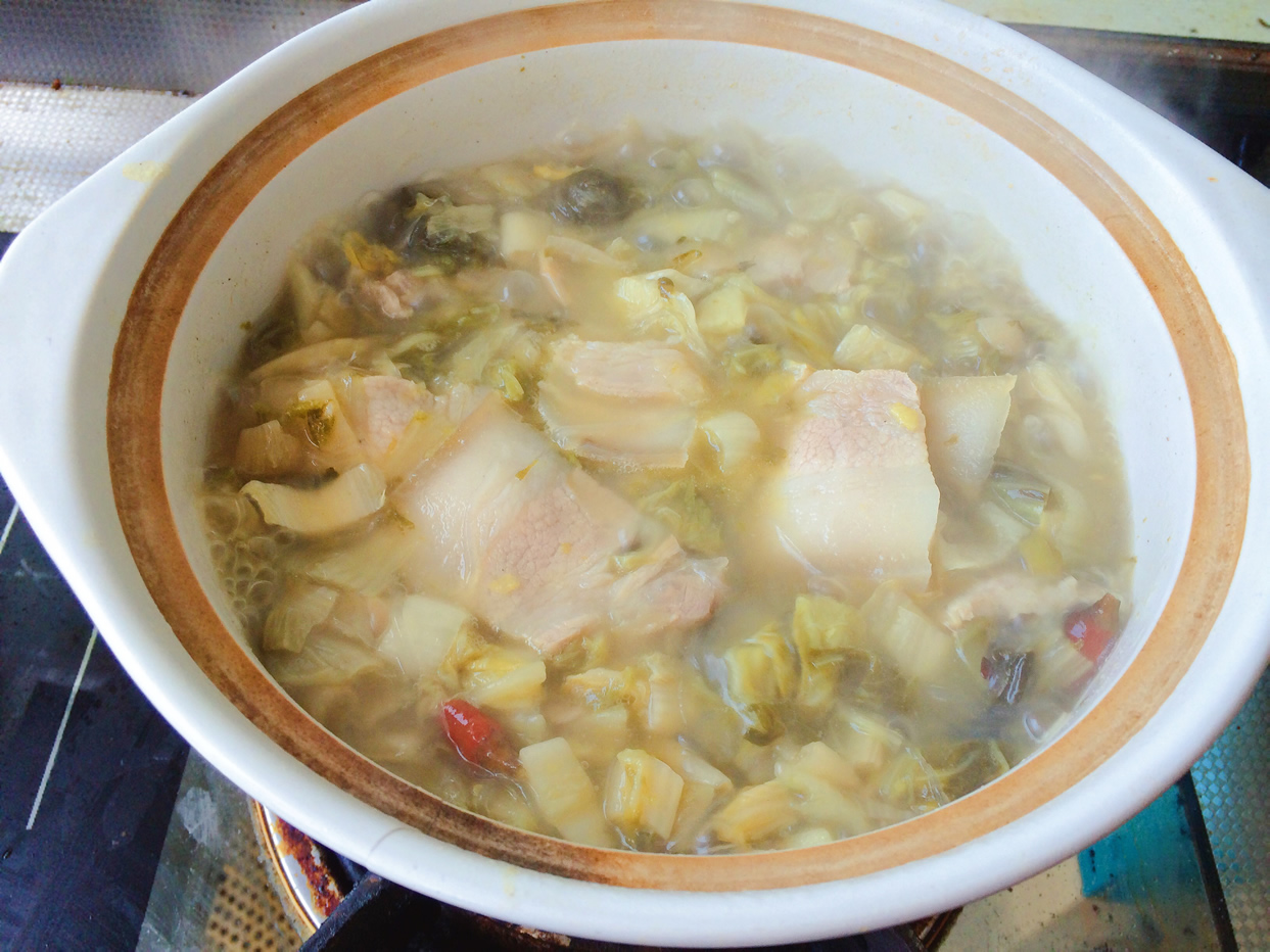 酸菜汆白肉