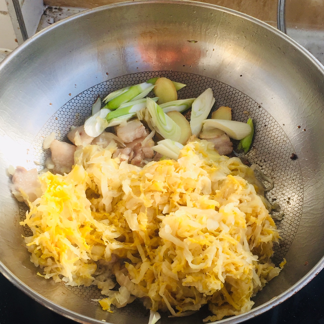 酸菜炖粉条（猪肉炖粉条）