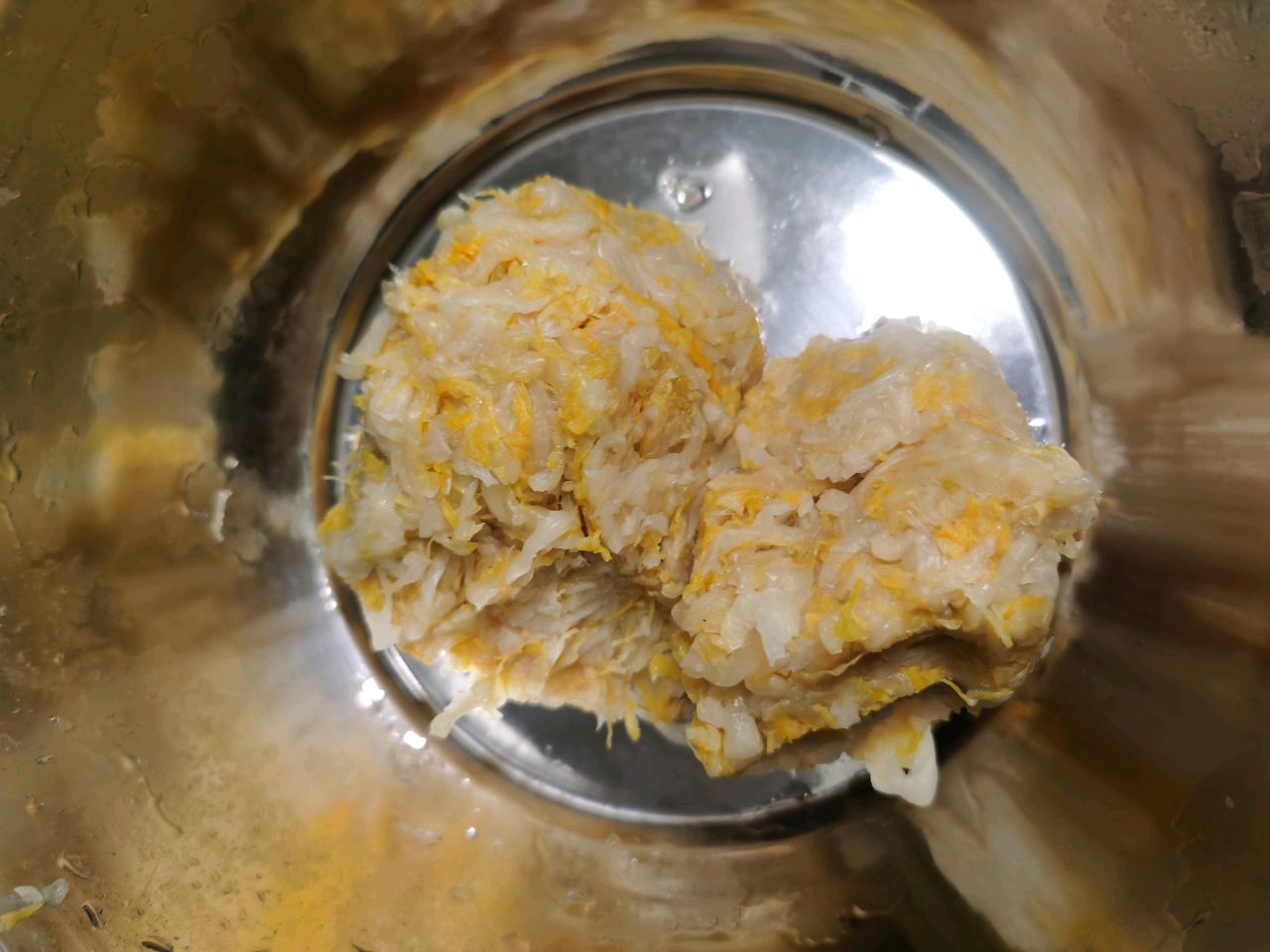 酸菜炖筒骨