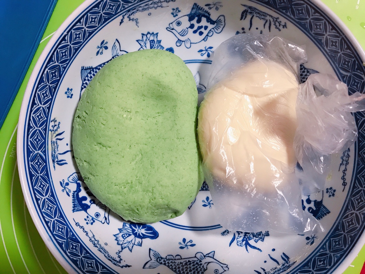 酸菜翡翠饺子