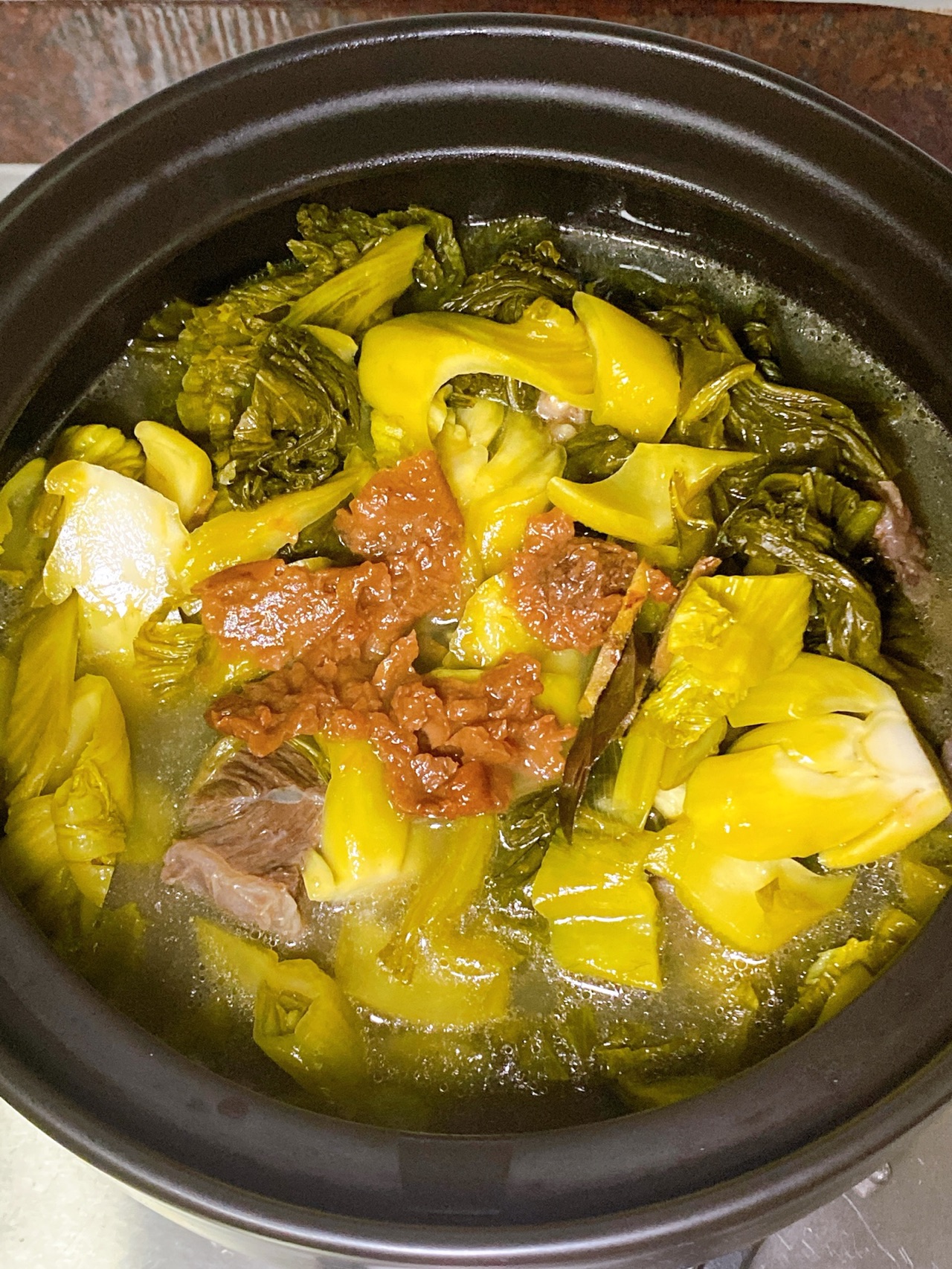 酸菜牛腩煲