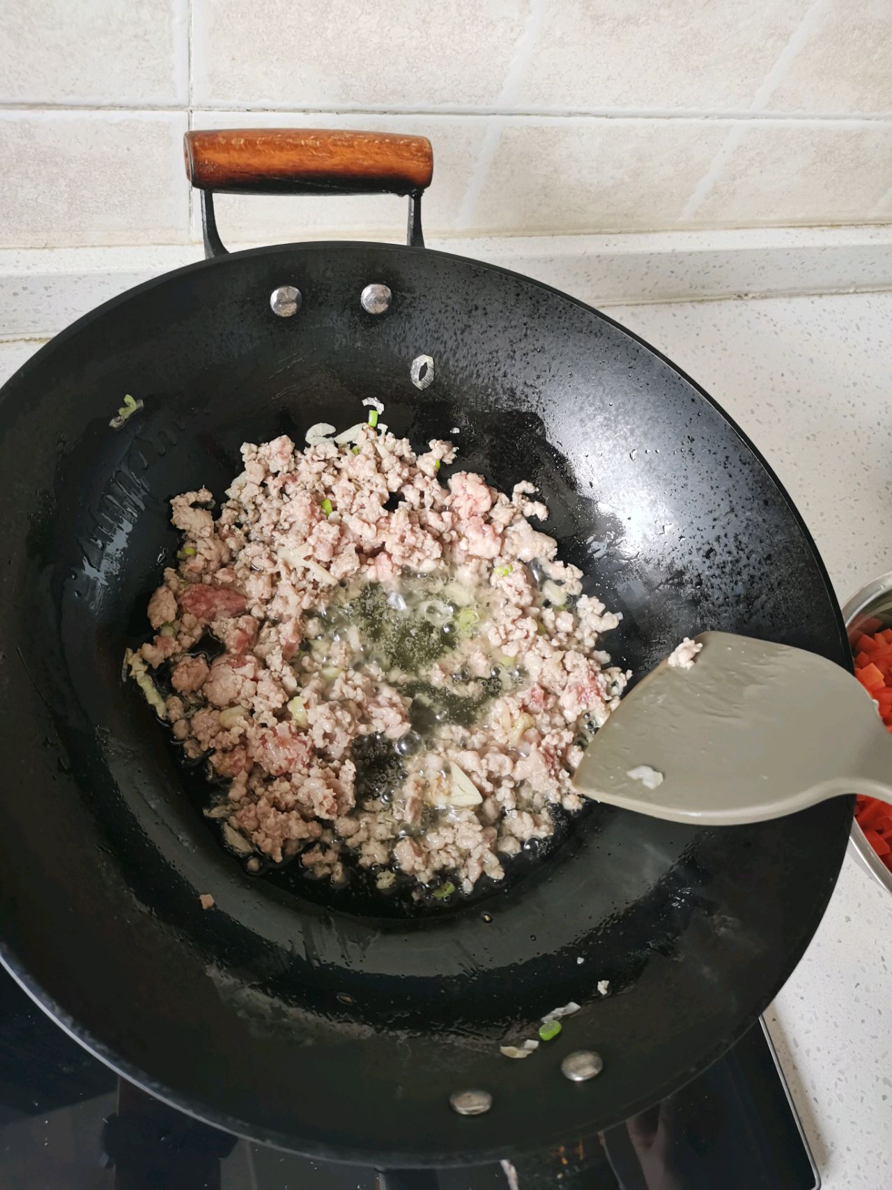 酸菜肉末面