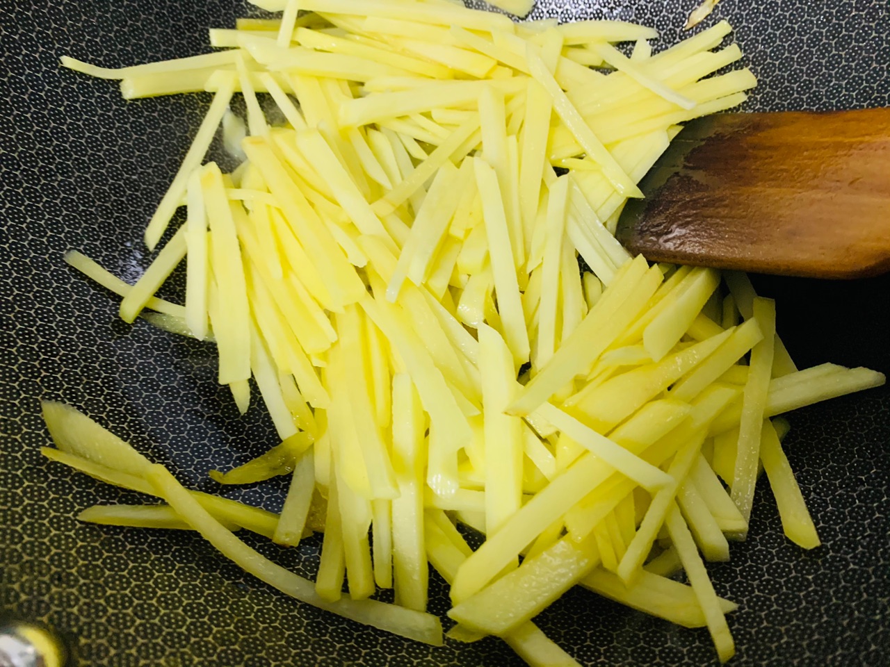 酸菜土豆丝