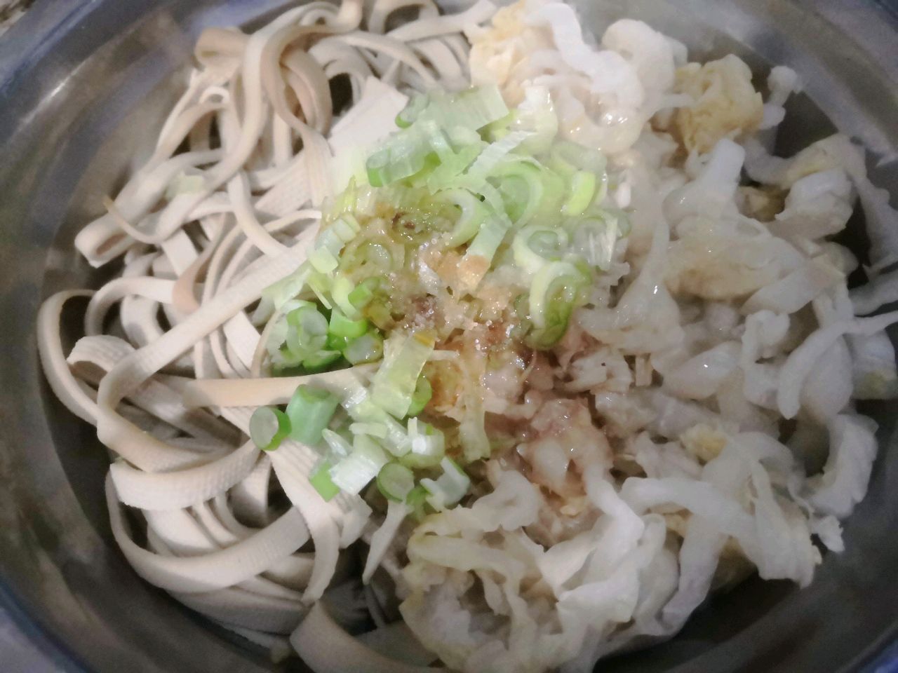 酸菜心拌豆腐丝