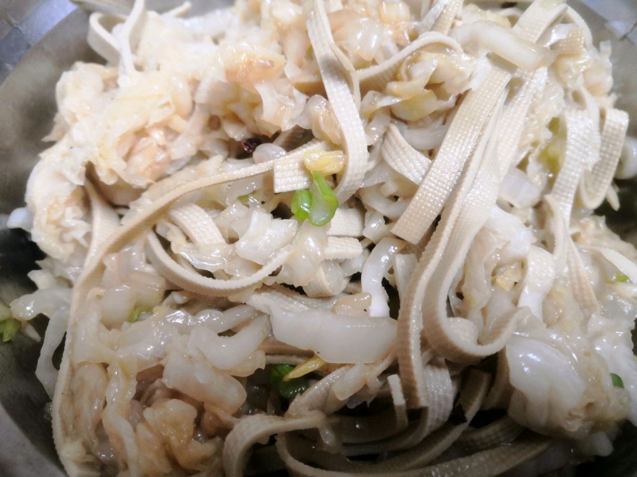 酸菜心拌豆腐丝