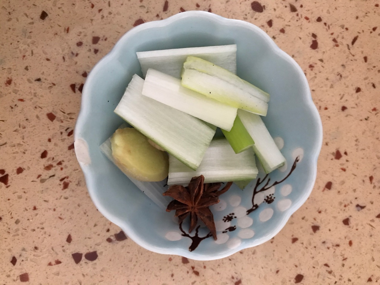 酸菜猪肉饺子
