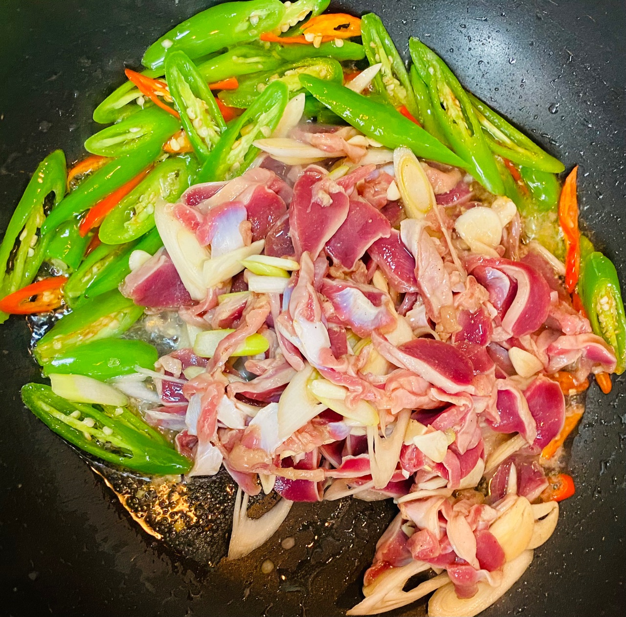 酸豆角炒鸡胗