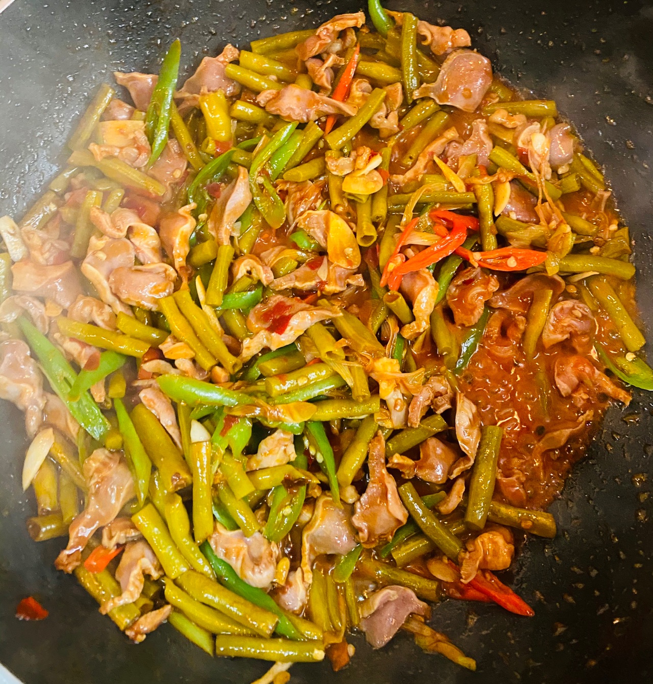 酸豆角炒鸡胗