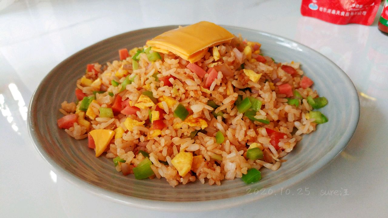 酸辣肠蛋葱椒饭