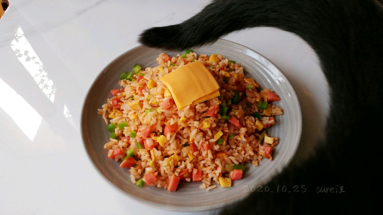 酸辣肠蛋葱椒饭