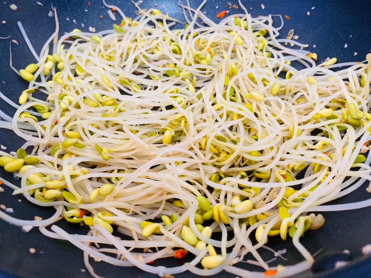 酸辣豆芽菜