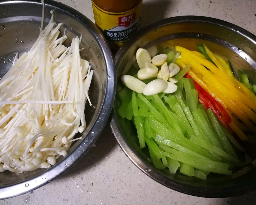 酸辣肥牛