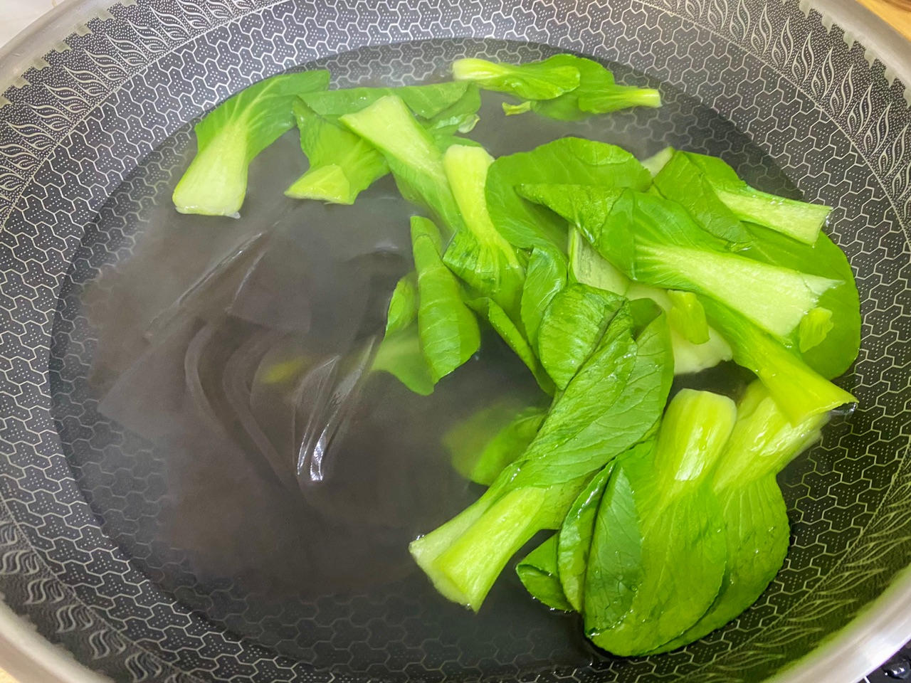 【酸辣红薯粉】