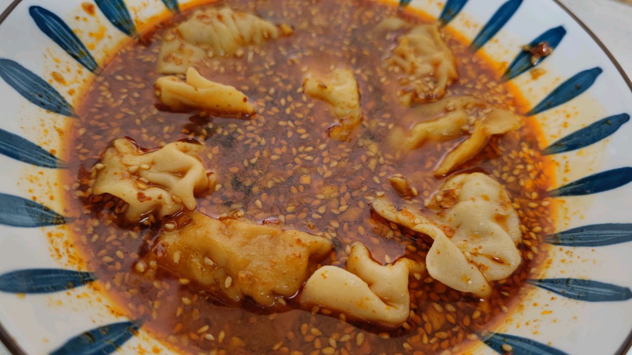 酸辣饺子