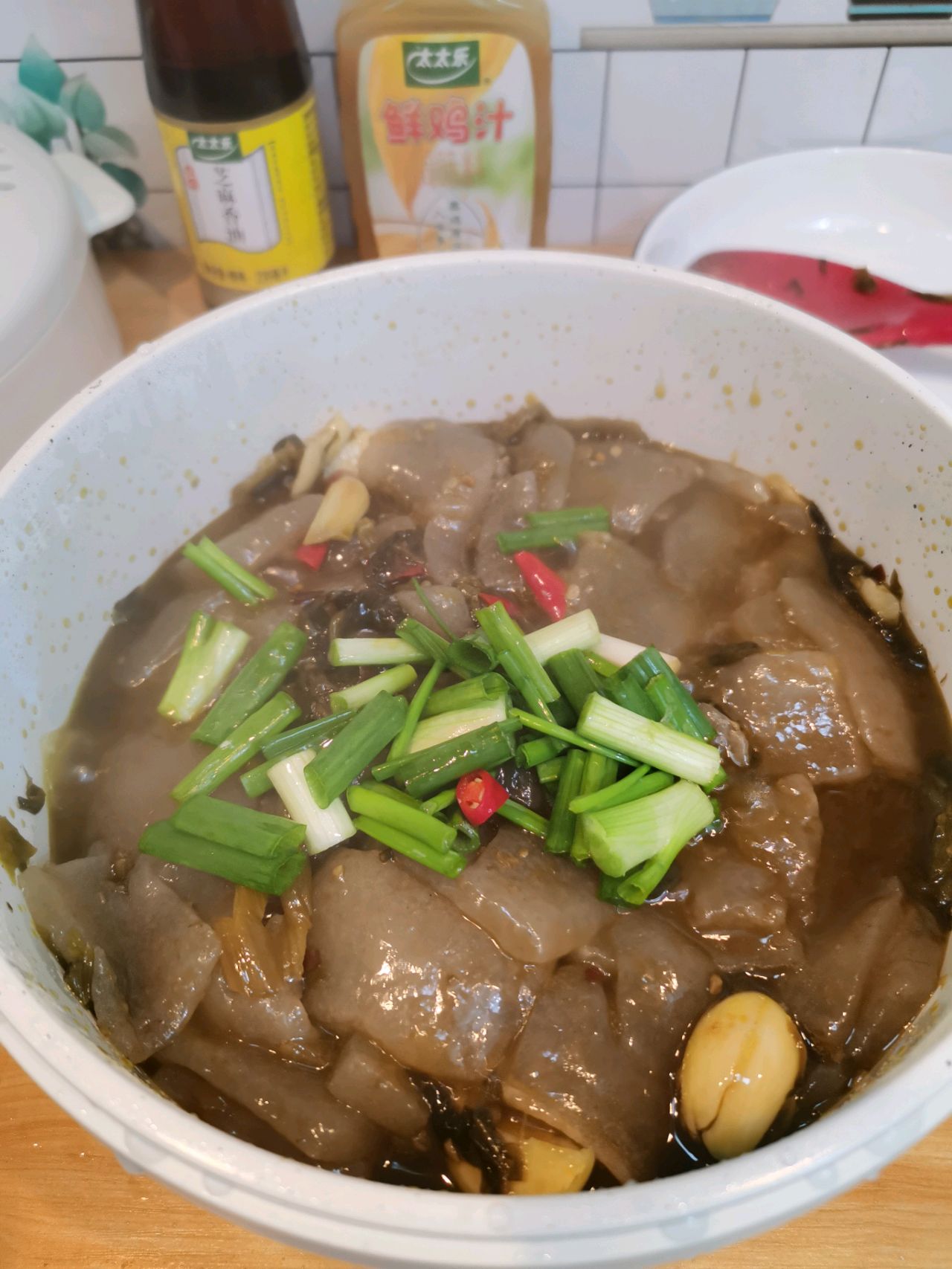 酸辣可口的酸菜魔芋小炒