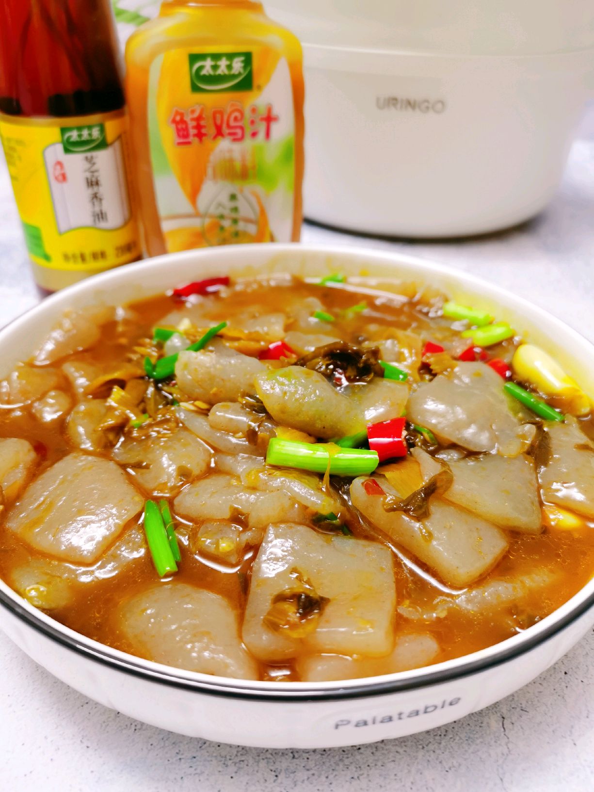 酸辣可口的酸菜魔芋小炒