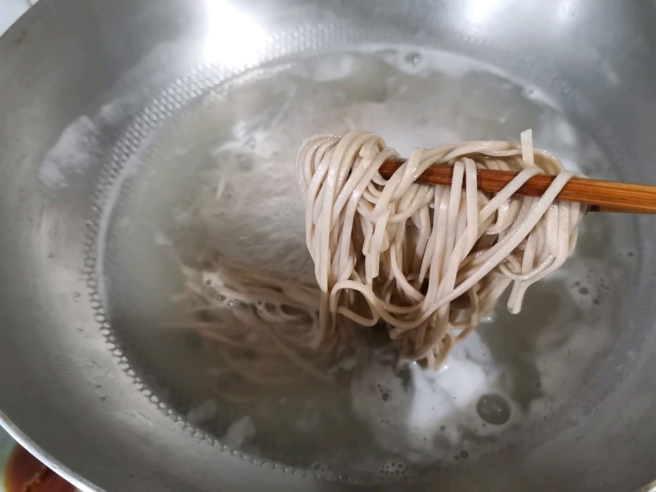 酸辣凉拌荞麦面