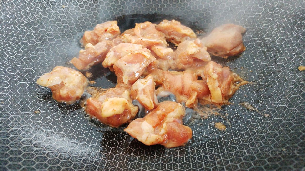 蒜辣萝卜豆瓣鸡