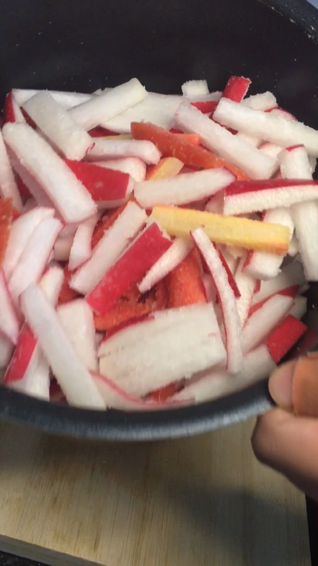 酸辣萝卜条泡菜