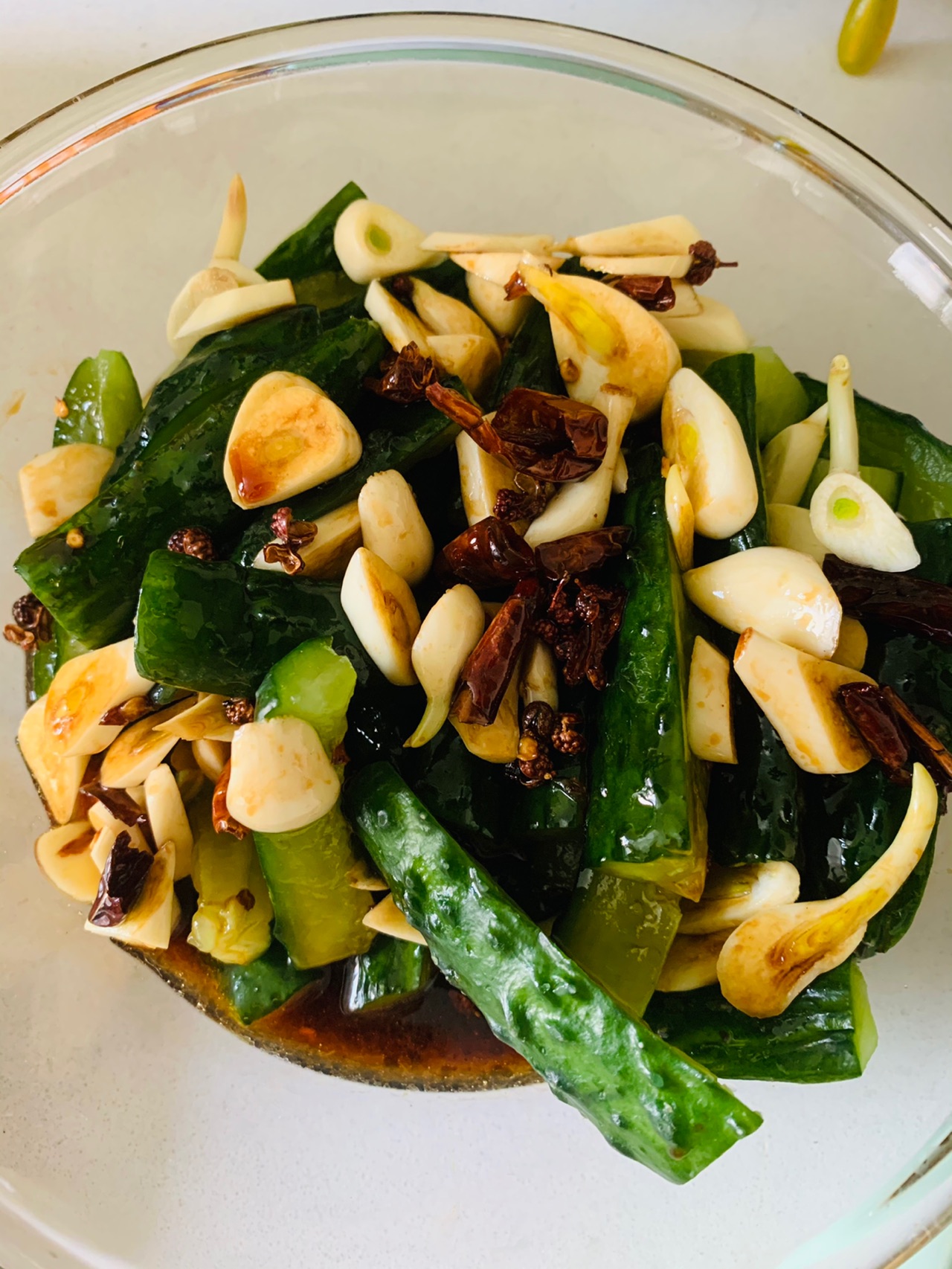 酸辣腌黄瓜