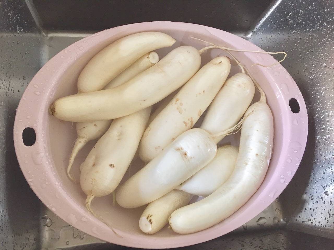 酸辣腌萝卜