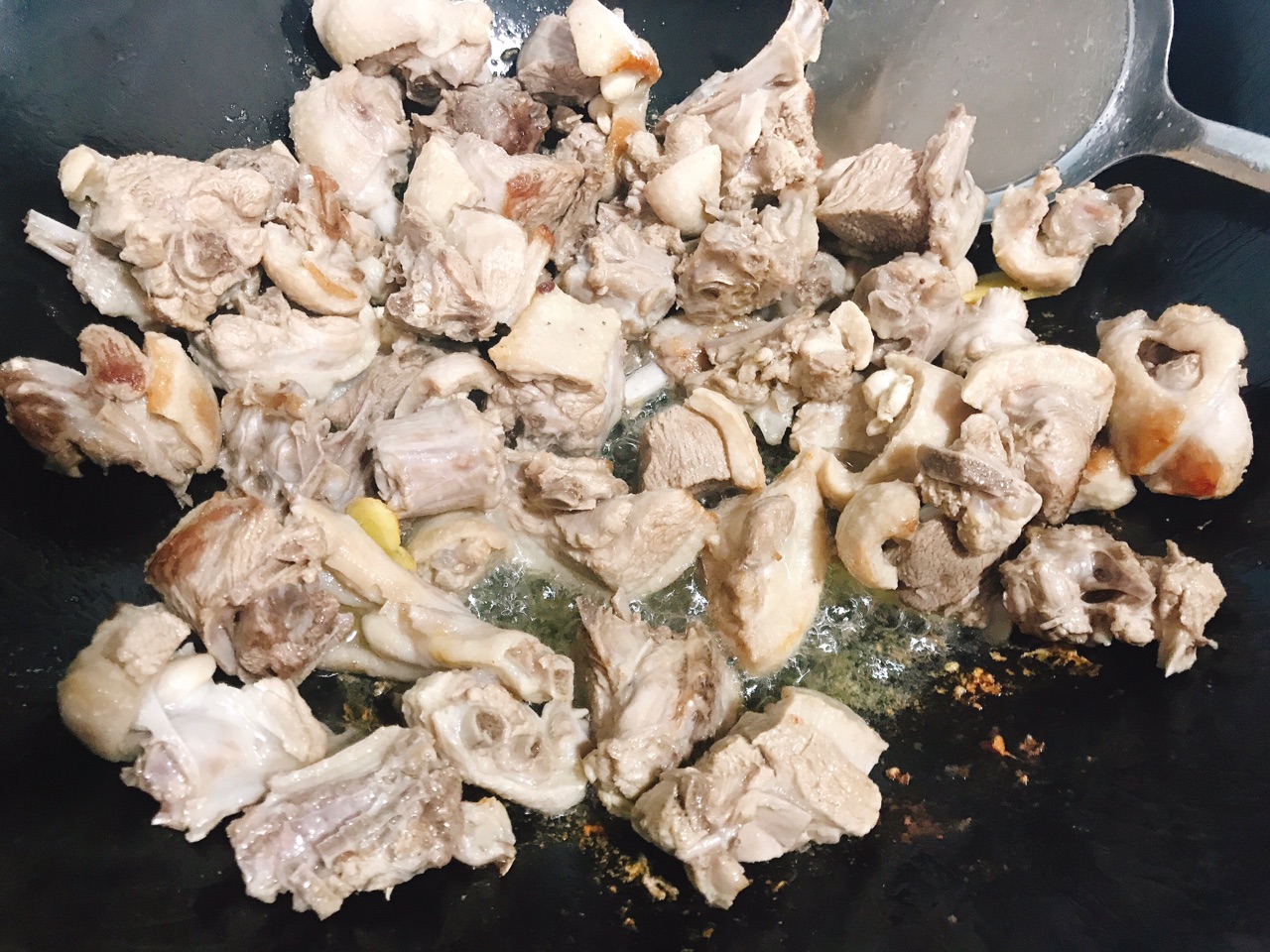 酸萝卜炖老鸭汤