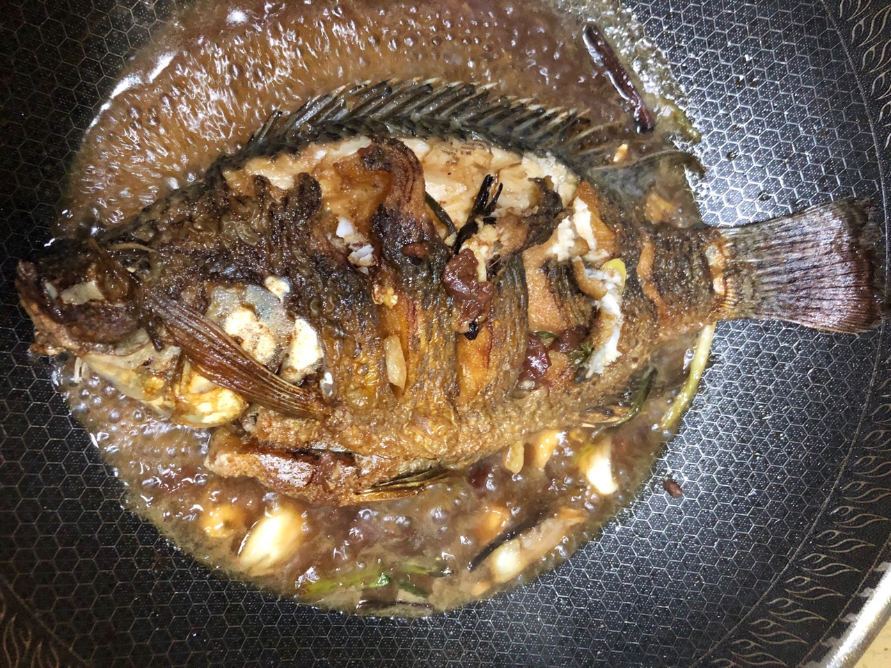 酸梅鱼
