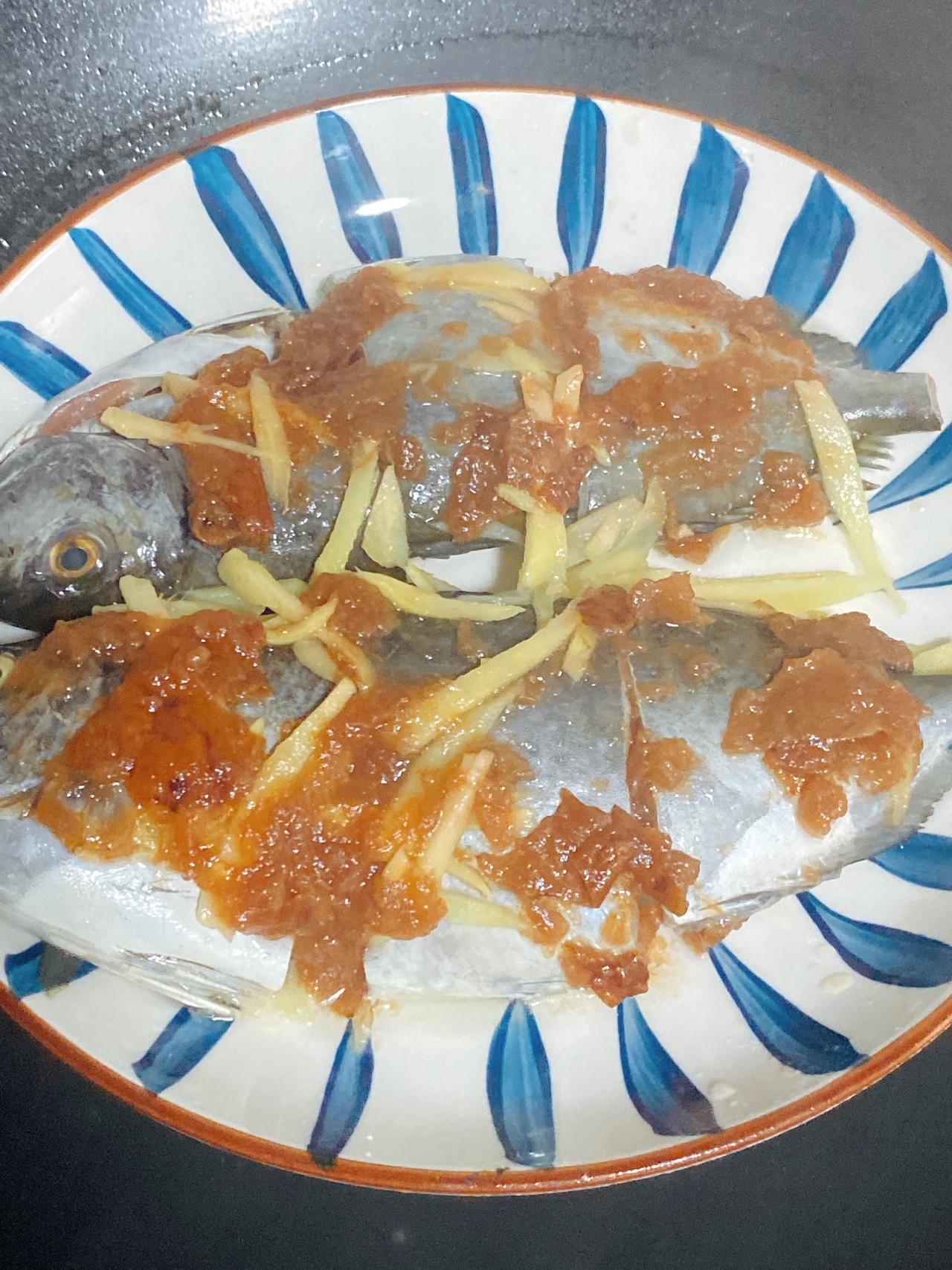 酸梅蒸鱼