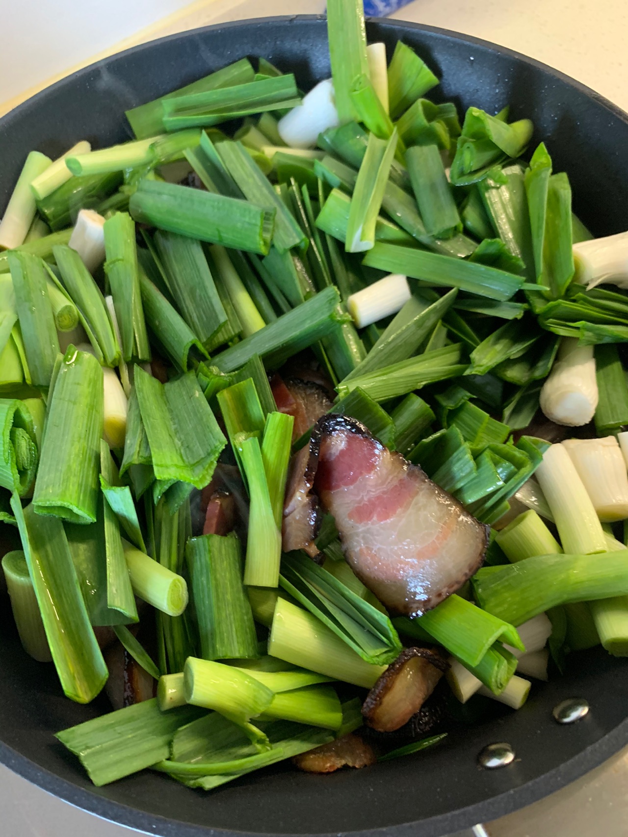 蒜苗炒腊肉