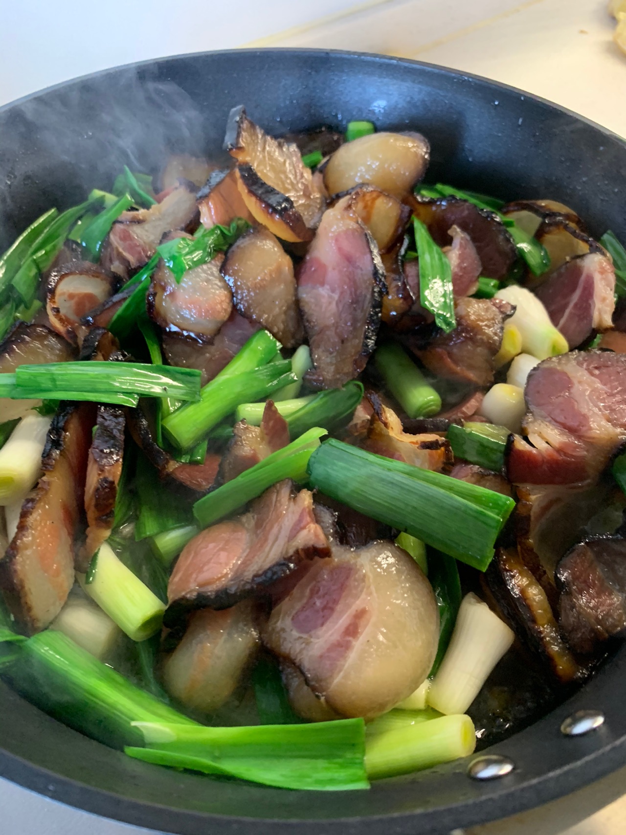 蒜苗炒腊肉