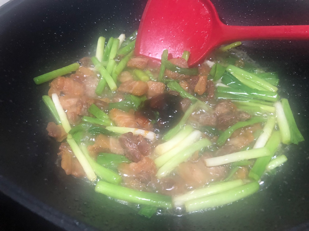 蒜苗炒肉