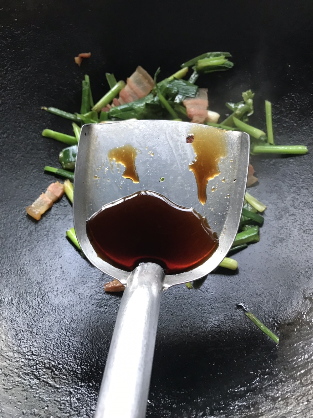 蒜苗辣椒炒腊肉