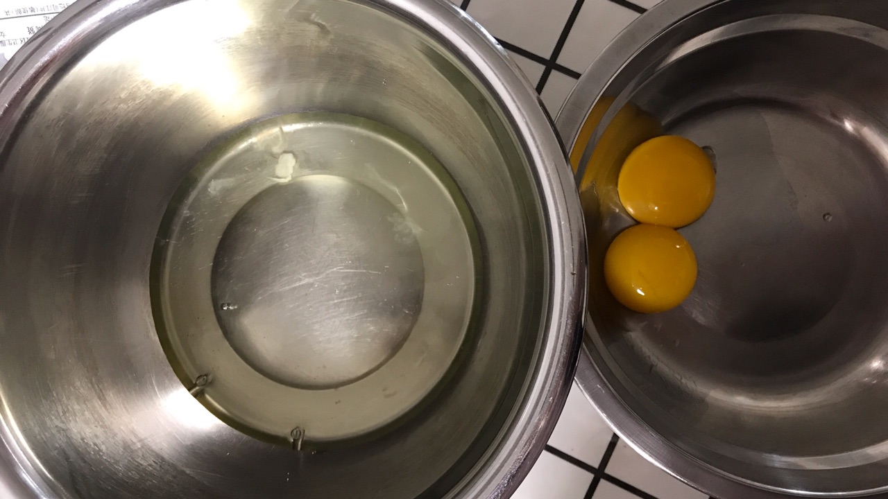 酸奶车厘子慕斯蛋糕