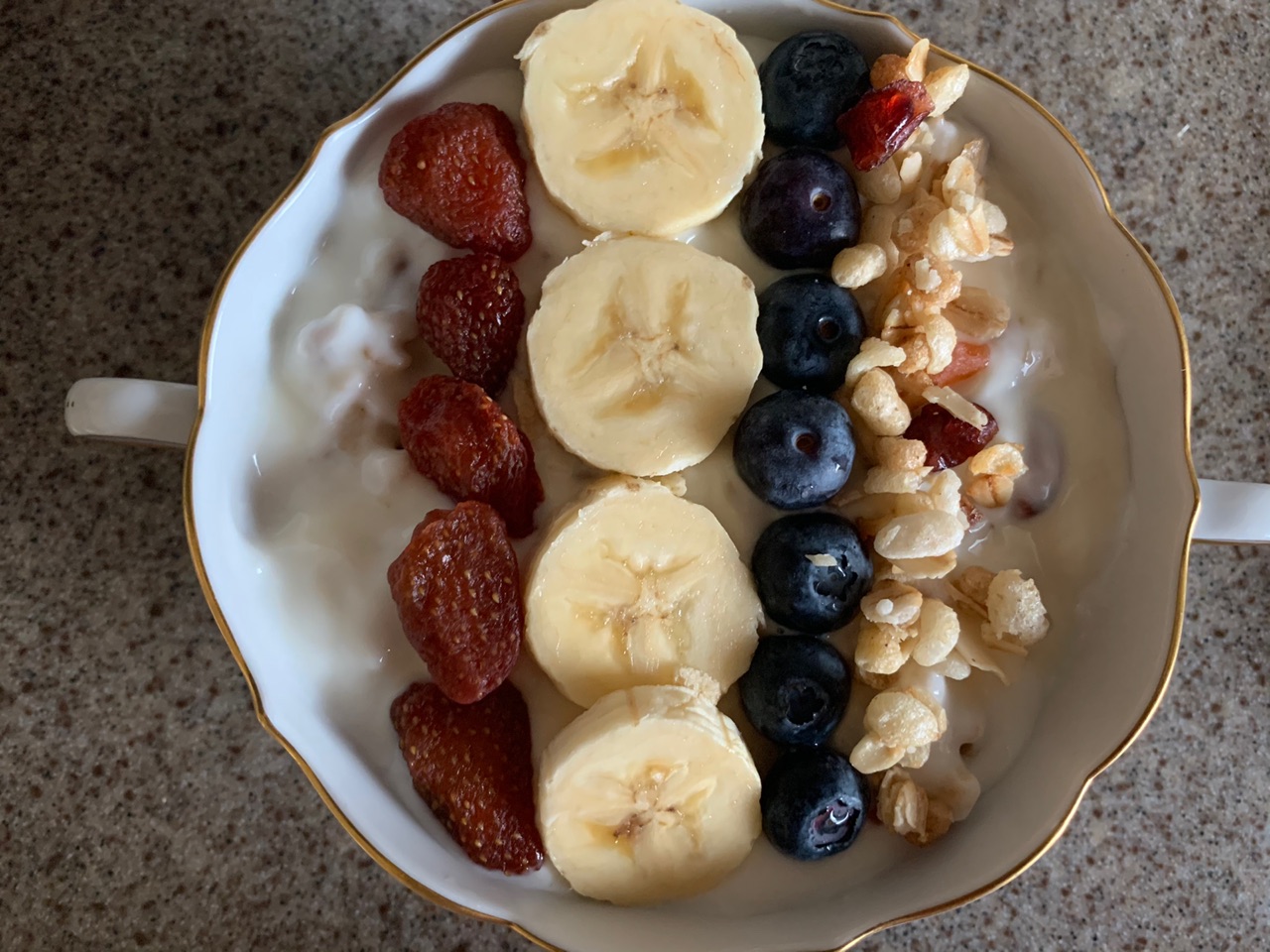 酸奶麦片水果碗+香妃柚芒果奶昔