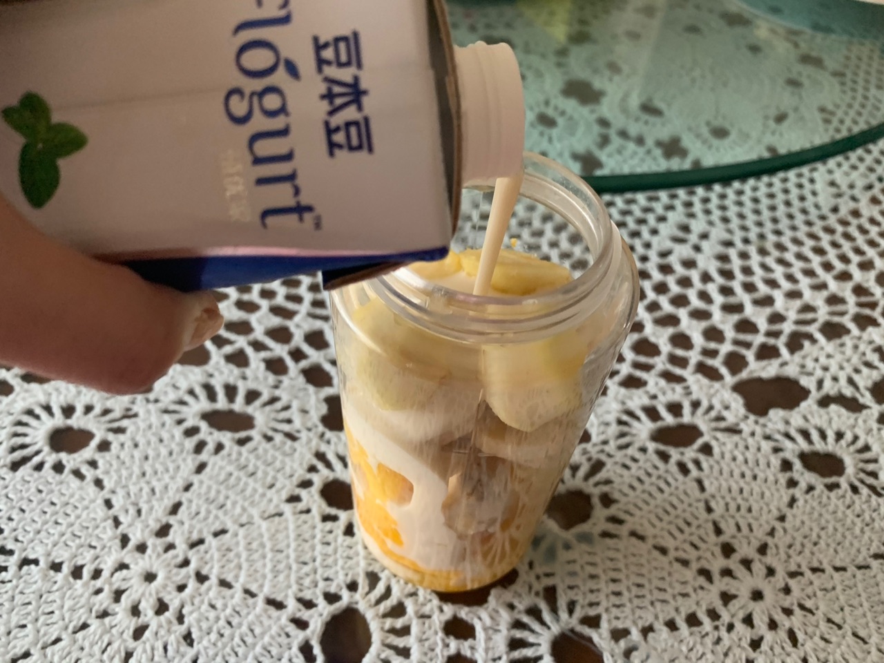 酸奶麦片水果碗+香妃柚芒果奶昔