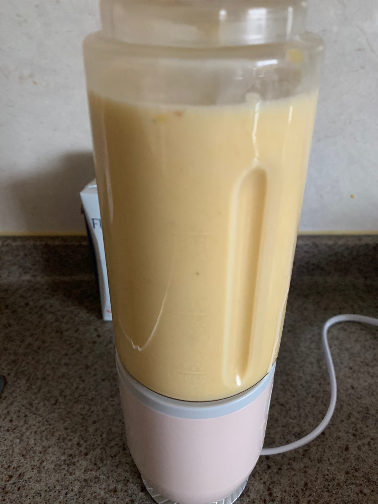 酸奶麦片水果碗+香妃柚芒果奶昔