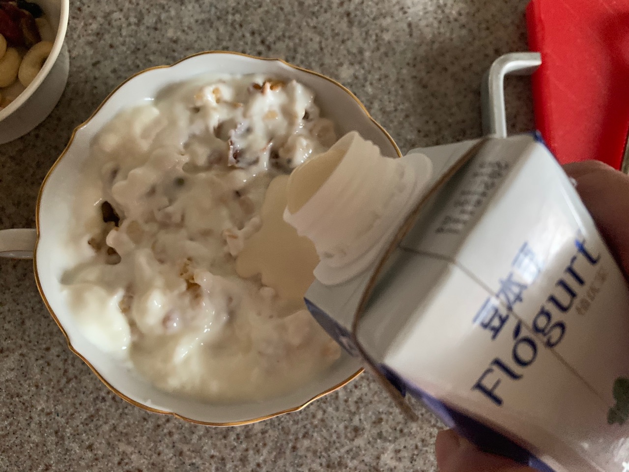 酸奶麦片水果碗+香妃柚芒果奶昔