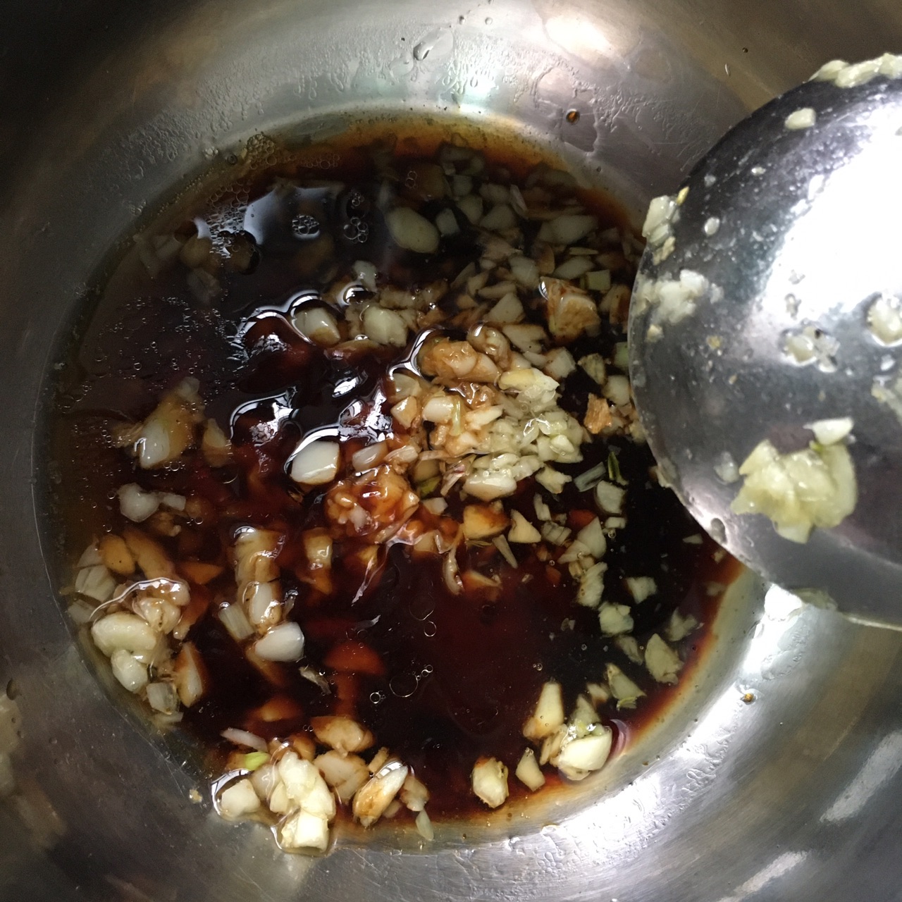 蒜蓉粉丝蒸鲍鱼