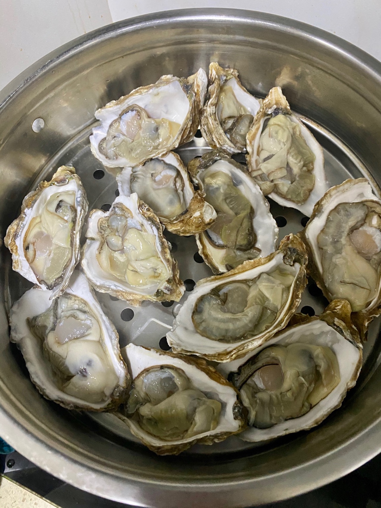 蒜蓉粉丝蒸生蚝
