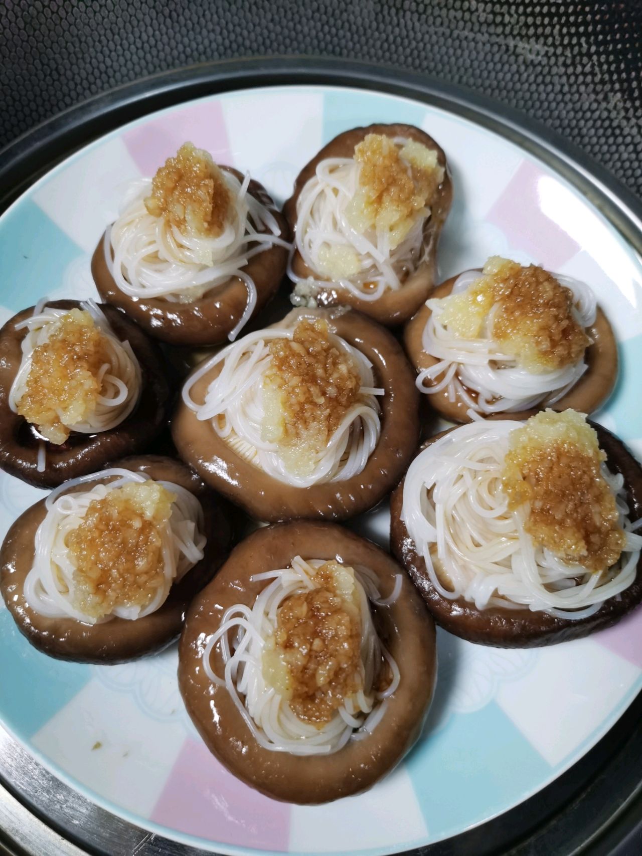 蒜蓉粉丝蒸香菇